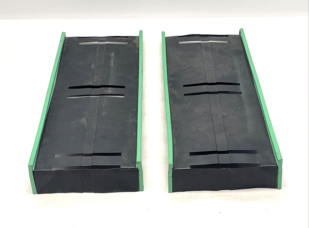 Vintage Model Railroad Steel Bridge Approach Ramps Green 14" Pair Train Accessor